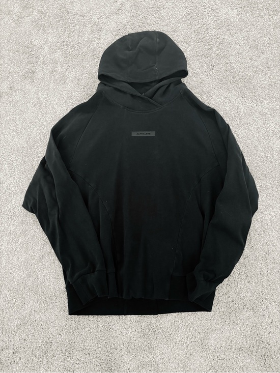 Alphalete Other - Alphalete Black Pullover Hoodie with Subtle Chest Logo